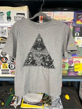 Nintendo TOKYO limited products T-shirt Triforce The Legend of Zelda